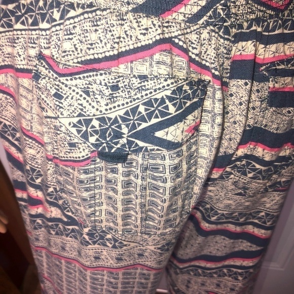 Rewash Boho Style casual pants Beige with pink and navy blue print Medium - Picture 7 of 9